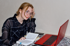 Ученики школы №1799 приняли участие в онлайн-лекции. Фото: Алена Наумова